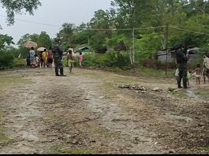 149 Warga Kampung Ayata di Maybrat Dievakuasi Imbas Teror Kelompok TPNPB 149 Warga Kampung Ayata di Maybrat Dievakuasi Imbas Teror Kelompok TPNPB