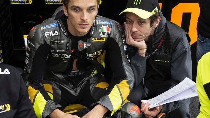 Valentino Rossi tetap akan membantu Luca Marini di Honda. (Foto: VR46 Racing) Valentino Rossi tetap akan membantu Luca Marini di Honda. (Foto: VR46 Racing)