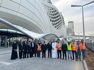 Menhub Minta Saudi Tambah Slot Terbang untuk Kuota Haji 2024 Tambahan Menhub Minta Saudi Tambah Slot Terbang untuk Kuota Haji 2024 Tambahan