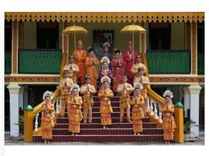 8 Baju Adat Melayu Riau yang Wajib Kamu Ketahui