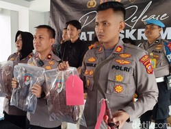 Penampakan Celurit yang Digunakan Pembacok Tewaskan Siswa SMK di Bogor