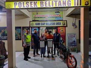 Pasutri di OKU Timur Diciduk Polisi Usai Curi 2 Kotak Amal Masjid Pasutri di OKU Timur Diciduk Polisi Usai Curi 2 Kotak Amal Masjid