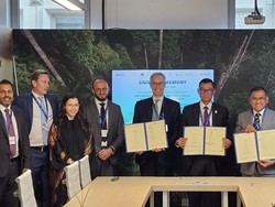 Pupuk Indonesia-PLN Gaet ACWA Power Kembangkan Green Ammonia di Gresik