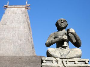 Mai La Humba, Belajar Budaya di Kampung Adat Raja Prailiu Mai La Humba, Belajar Budaya di Kampung Adat Raja Prailiu