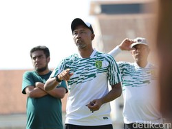 Uston Nawawi Lanjut Kursus Lisensi AFC Pro Usai Laga Lawan Persija