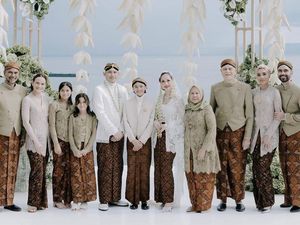 New Family Portrait! BCL dan Tiko di Tengah Keluarga Sinclair New Family Portrait! BCL dan Tiko di Tengah Keluarga Sinclair