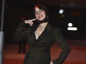 Gaya Terbaru Billie Eilish Setelah Tak Sengaja Ngaku Suka Perempuan