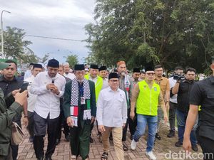 Ziarah ke Makam Syiah Kuala di Aceh, Cak Imin Disambut Tradisi Peusijuek