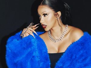 Cardi B Balas Sindiran Elon Musk di Kampanye Kamala Harris: Aku Bukan Boneka! Cardi B Balas Sindiran Elon Musk di Kampanye Kamala Harris: Aku Bukan Boneka!