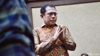 Ekspresi Hasbi Hasan Didakwa Terima Suap Rp 11,2 M Kasus Pengurusan Perkara