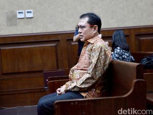 Sekretaris MA Bantah Sepesawat ke Bali Bareng Windy, Tiket Buktikan Sebaliknya Sekretaris MA Bantah Sepesawat ke Bali Bareng Windy, Tiket Buktikan Sebaliknya