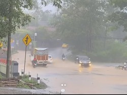 Hati-hati! Jembatan Putat Jalan Jogja-Wonosari Rawan Tergenang Saat Hujan