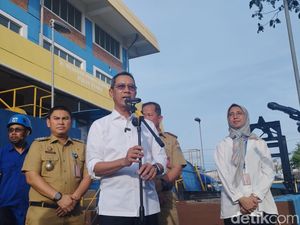 Heru Budi Tinjau Stasiun Pompa Waduk Pluit, Cek Kesiapan Atasi Banjir Heru Budi Tinjau Stasiun Pompa Waduk Pluit, Cek Kesiapan Atasi Banjir