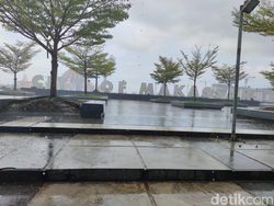 Waspada! 14 Kecamatan di Makassar Dilanda Hujan Lebat-Angin Kencang hingga Sore