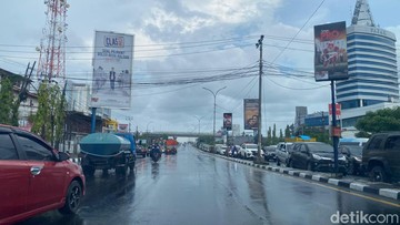  Makassar Diguyur Hujan Sore Ini? Cek Prakiraan! Makassar: Siap-siap Payung Sore Ini, 13 April! Cuaca Makassar 13 April: Sore Hujan, Malam Adem! Makassar Hari Ini: Hujan Sore, Malam Romantis? 13 April: Makassar Sore Ini Hujan atau Tidak?