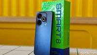 Unboxing Infinix Smart 8: HP Mirip iPhone 15 Pro Harganya Rp 1 Jutaan