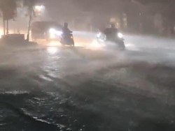 Diguyur Hujan Deras, Jalanan di Tanjung Sari Medan Banjir