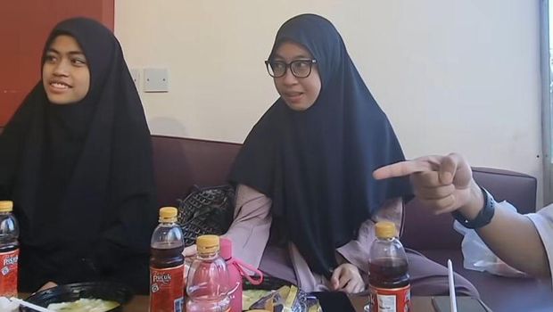 Keluarga Umi Pipik Umrah