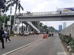 Massa Apdesi di Depan DPR Bubar, Jalan Gatot Subroto Dibuka Lagi