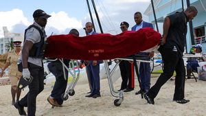 Ngeri! Turis AS Tewas Diserang Hiu Saat Mendayung di Bahamas