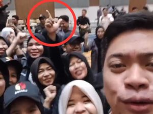 Alasan Anggota Panwaslu Gowa Pose 2 Jari Cuma Disanksi Pembinaan Alasan Anggota Panwaslu Gowa Pose 2 Jari Cuma Disanksi Pembinaan