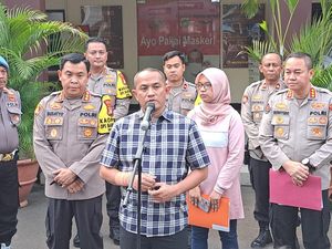 Polisi dan Pihak Produksi Nyatakan Tak Ada Intimidasi Saat Pentas Teater Butet Polisi dan Pihak Produksi Nyatakan Tak Ada Intimidasi Saat Pentas Teater Butet