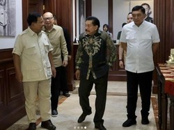Sekali Komandan Tetap Komandan saat Prabowo Menjamu Hendropriyono