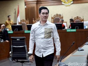 Kuasa Hukum Minta Hakim Bebaskan Dadan Tri di Kasus Suap Perkara MA Kuasa Hukum Minta Hakim Bebaskan Dadan Tri di Kasus Suap Perkara MA