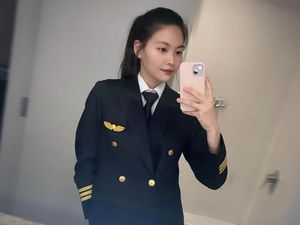 8 Potret Wanita yang Dijuluki Pilot Tercantik, Pernah Jadi Member Girlband