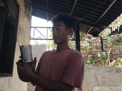 Penampakan Al-Quran Utuh Tak Tersentuh Api saat Kebakaran Pasar Leces