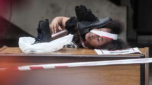 Aksi Teatrikal Warnai Mimbar Demokrasi di Surabaya