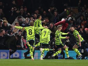 Arsenal Menang karena Pantang Menyerah