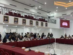 KPU Gelar Rapat Kedua Bareng Timses Paslon, Bahas Format-Panelis KPU Gelar Rapat Kedua Bareng Timses Paslon, Bahas Format-Panelis