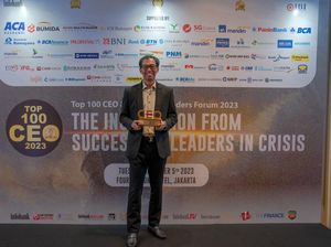 Dirut Brantas Abipraya Raih Penghargaan TOP 100 CEO 2023