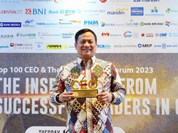 Direktur Utama PNM Sabet Penghargaan Top 100 CEO 2023
