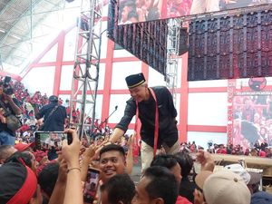 Ganjar di Hadapan Relawan: Kalau Kita Benar lalu Diganggu, Tabrak!