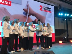 Terima Dukungan Perdana, Gibran Janji Kuatkan Perlindungan Perempuan-Anak