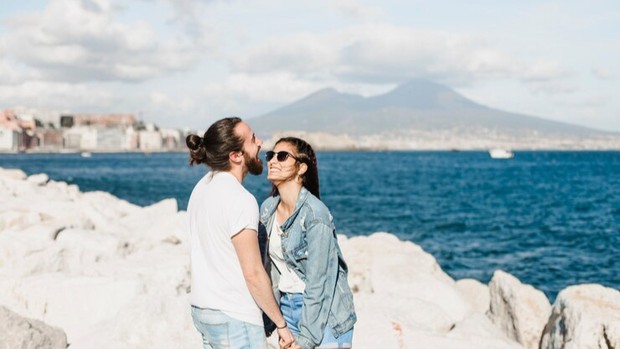 Ilustrasi/Foto: Freepik.com Deretan budaya yang dianggap paling romantis di dunia