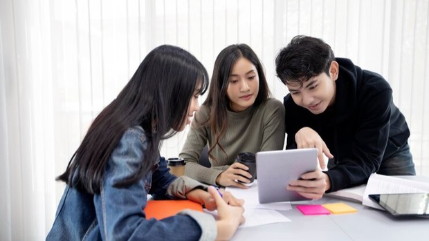 Ilustrasi/Foto: Freepik.com/tuiphotoengineer Gen Z merasa lebih dewasa dibandingkan orangtua mereka