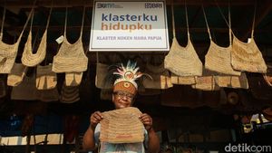 Jualan Noken, Mama Papua Mampu Kuliahkan Anak