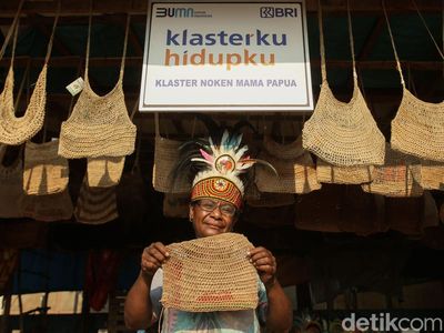 Jualan Noken, Mama Papua Mampu Kuliahkan Anak