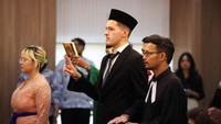 Justin Hubner resmi menjadi Warga Negara Indonesia (WNI) setelah pengambilan sumpah di Kantor Kemenkumham, Jakarta Rabu (6/12/2023) (dok PSSI)