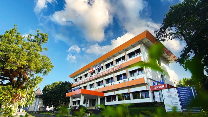 Kampus ULBI Bandung Kampus ULBI Bandung