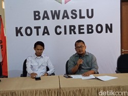 Bawaslu Kota Cirebon Temukan Kendaraan Pelat Merah Bawa APK