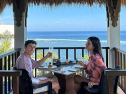 Saat Marc Marquez dan Kekasihnya Liburan Romantis di Bali