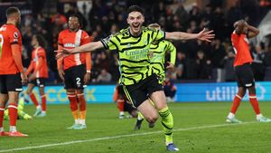 Menang Dramatis Atas Luton, Arsenal Kokoh Puncaki Klasemen Liga Inggris