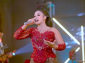 Lirik Lagu Kisinan 2 yang Dibawakan Niken Salindry Lirik Lagu Kisinan 2 yang Dibawakan Niken Salindry