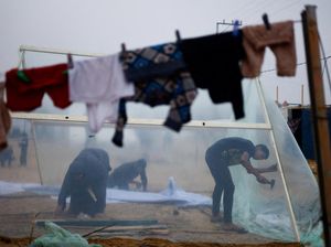 Pilu Warga Palestina, Hidup Serba Kekurangan di Tenda Pengungsian