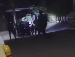 Bentrok Warga Dua Desa di Bima, Satu Orang Terkena Panah-Rumah Terbakar