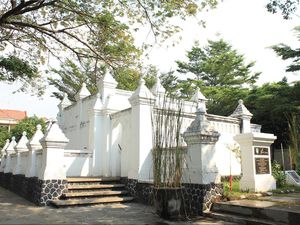 Kisah Ponten Mangkunegaran, Tempat Mandi dengan Gaya Arsitektur Belanda